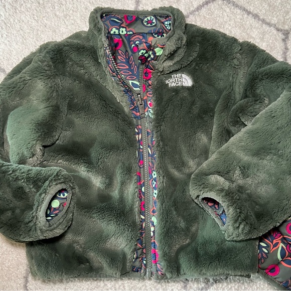 The North Face Floral Reversible Puffer Jacket Vibrant Design - Picture 9 of 13